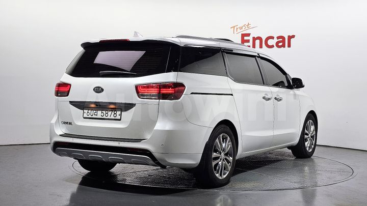 Kia Carnival 2016 — 2
