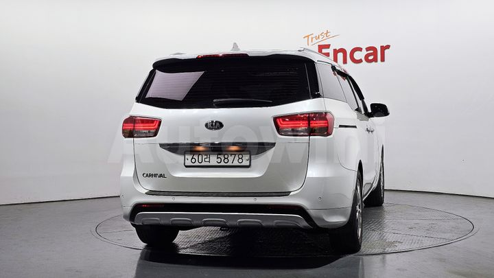 Kia Carnival 2016 — 4