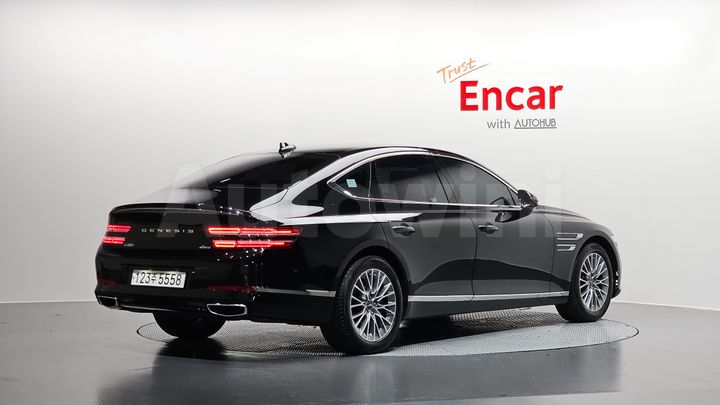 Genesis G80 2023 — 2