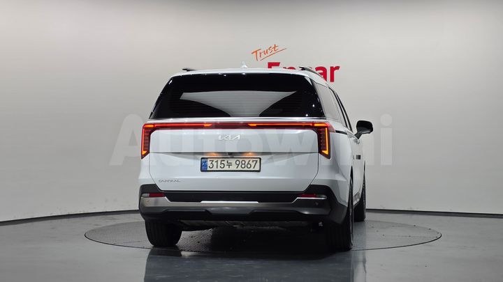 Kia Carnival 2024 — 4