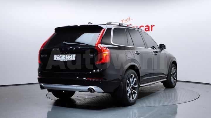 Volvo XC90 2017 — 2