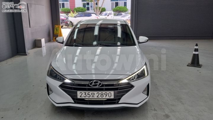 Hyundai Avante 2019 — 3