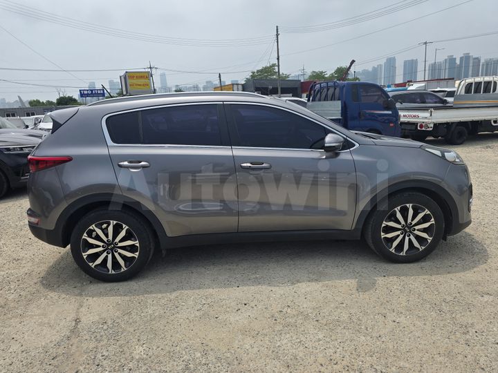 Kia Sportage 2016 KNAPM813BGK002071 — 4