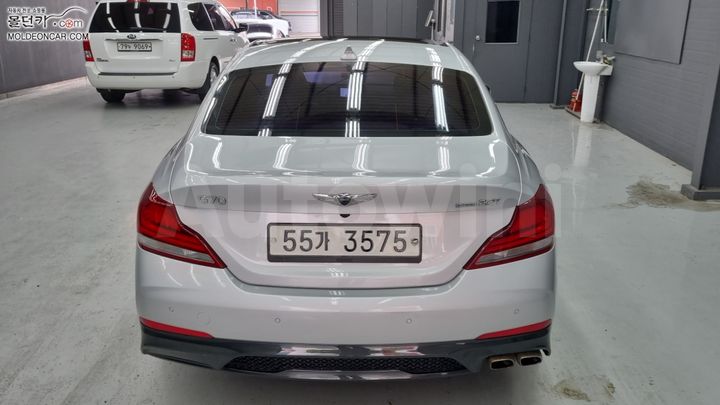 Genesis G70 2018 KMTG341ADJU006283 — 4