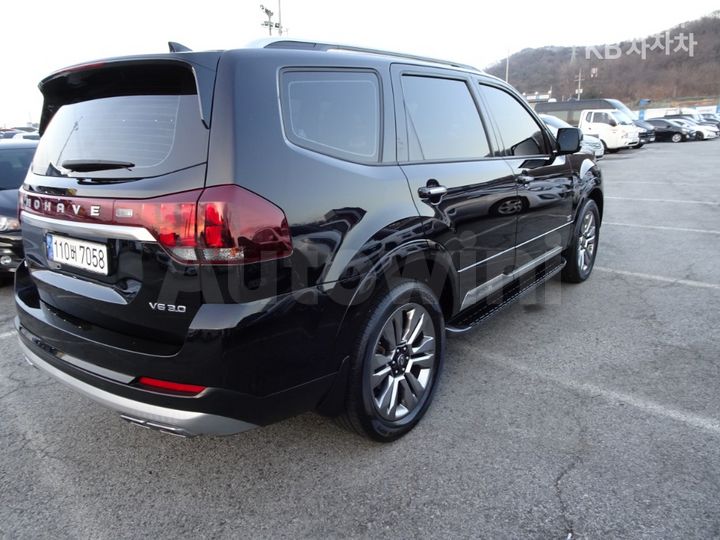 Kia Mohave 2021 KNAKN814DMA222015 — 4