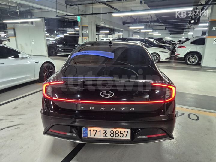 Hyundai Sonata 2023 — 4