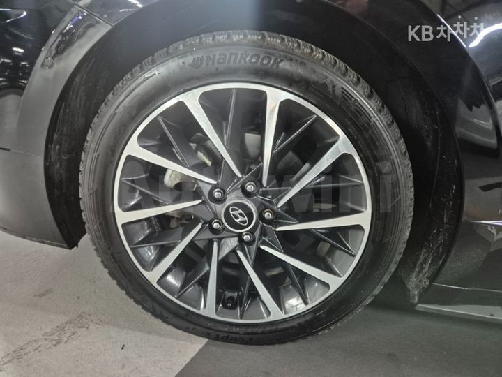 Hyundai Sonata 2023 — 5