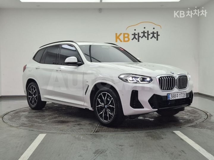 BMW X3 2024 WBA31DP08R9W45606 — 2