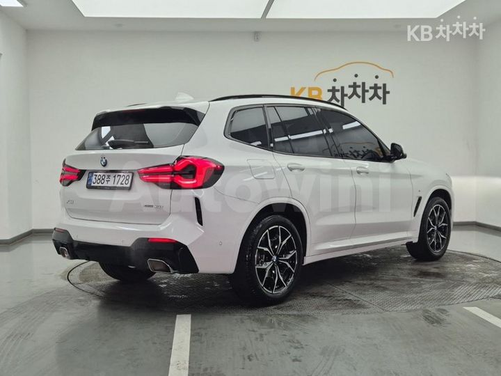 BMW X3 2024 WBA31DP08R9W45606 — 4