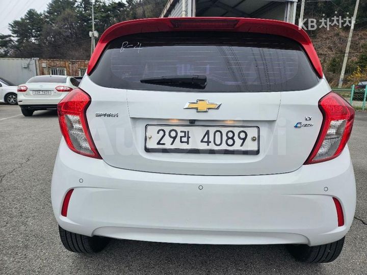 Chevrolet Spark 2017 KLYDC487DHC725374 — 4