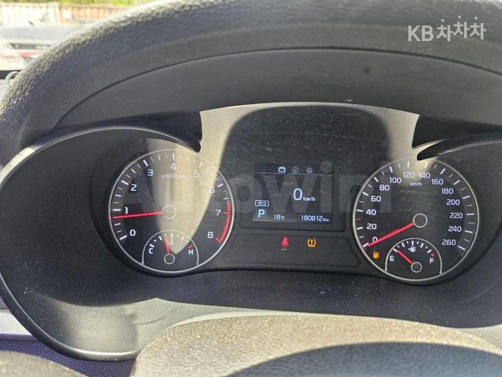 Kia K5 2019 — 5