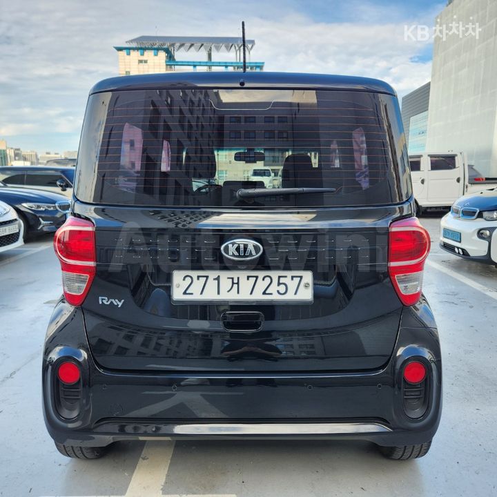 Kia Ray 2019 KNACJ811BKT223934 — 3