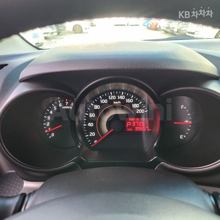 Kia Ray 2019 KNACJ811BKT223934 — 5