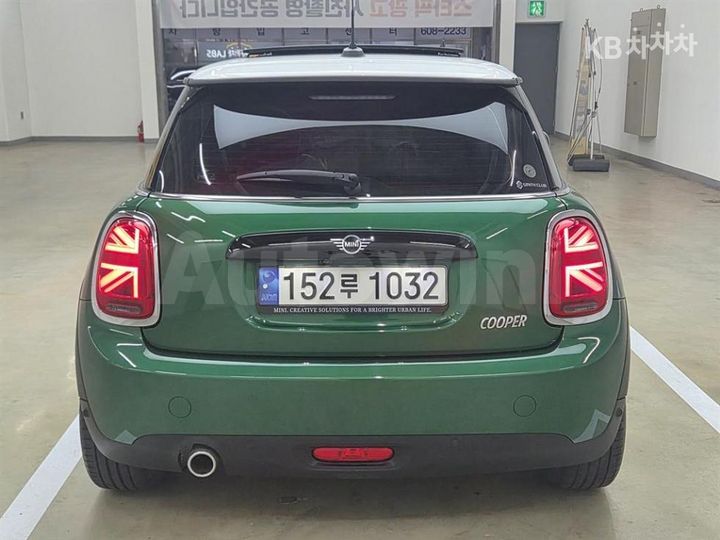 Mini Cooper 2021 WMWXR7109M2N62871 — 4