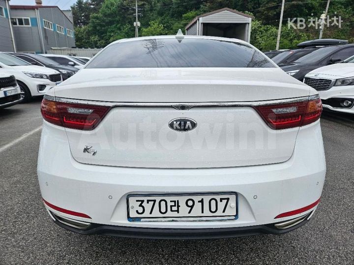 Kia K7 2018 — 4