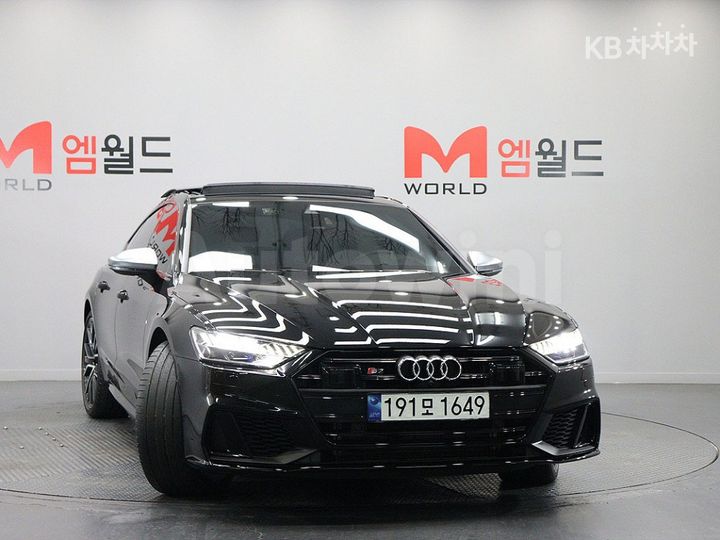 Audi S7