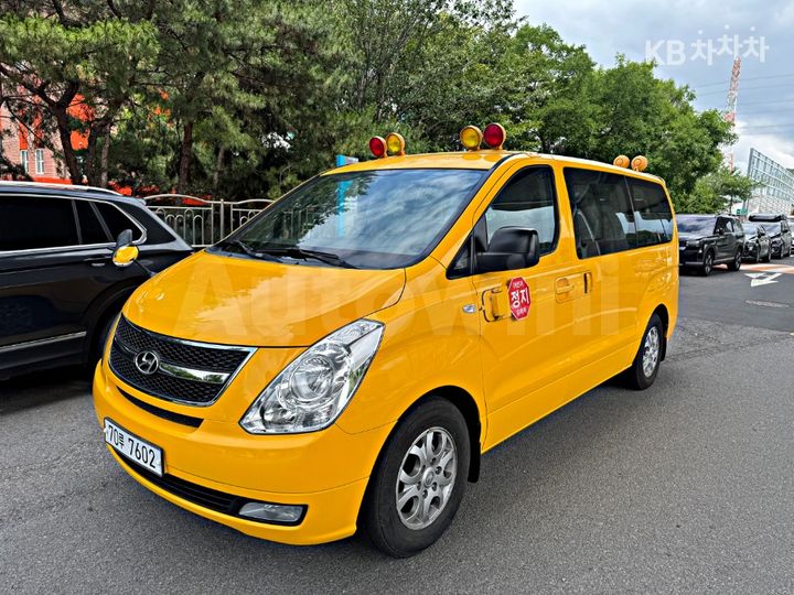 Hyundai Starex 2015 — 2