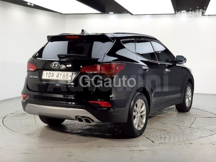 Hyundai SantaFe 2016 — 4