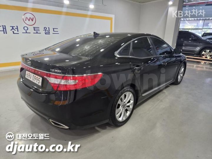 Hyundai Grandeur 2011 — 4