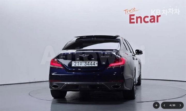 Genesis G70 2018 KMTG341ADJU005848 — 4