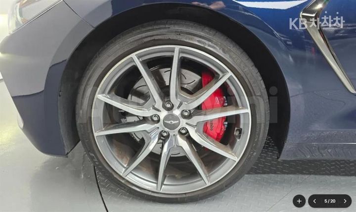 Genesis G70 2018 KMTG341ADJU005848 — 5