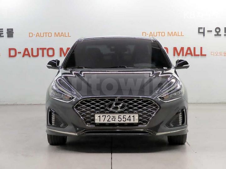 Hyundai Sonata 2019 KMHE341BBKA556415 — 2