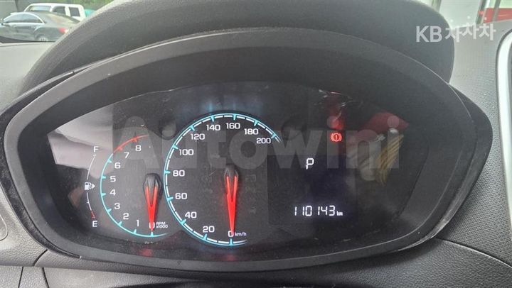 Chevrolet Spark 2016 KLYDC487DGC037656 — 4