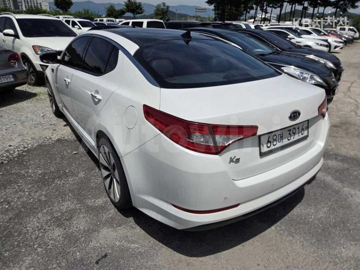 Kia K5 2012 KNAGN418BCA187407 — 3