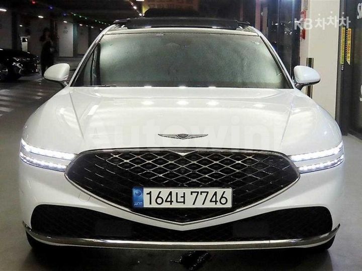 Genesis G90 2022 KMTFA41DDNU015242 — 2