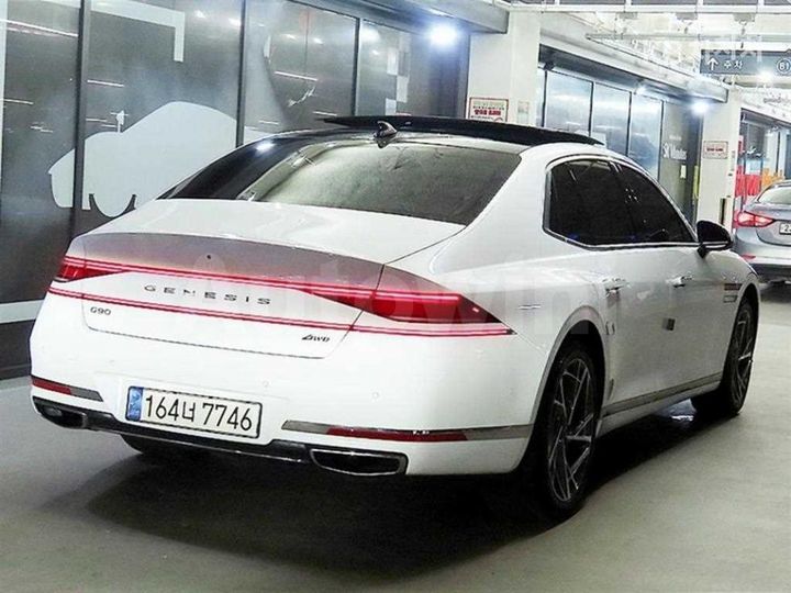 Genesis G90 2022 KMTFA41DDNU015242 — 4