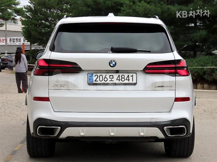 BMW X5 2024 WBA11EV05R9V01110 — 4