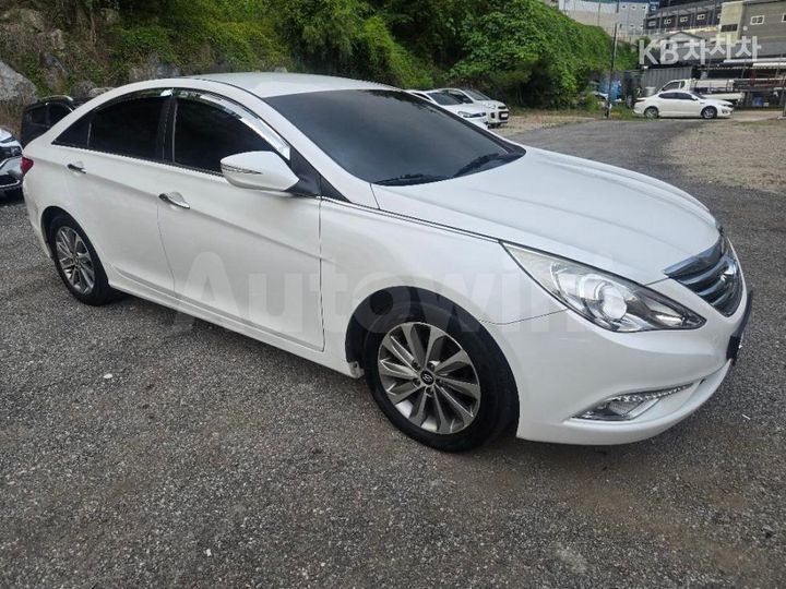 Hyundai Sonata 2013 KMHEC41ABDA512496 — 2