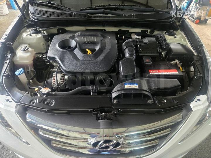 Hyundai Sonata 2013 KMHEC41ABDA512496 — 5