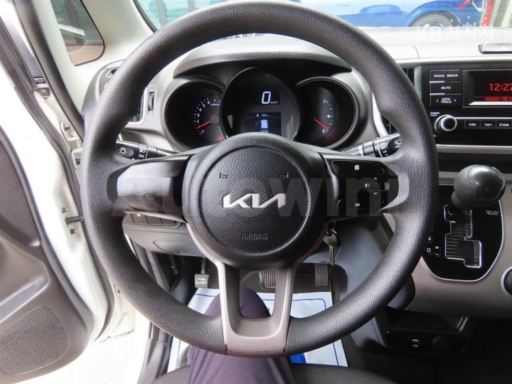 Kia Ray 2022 KNACF911BNT294528 — 5