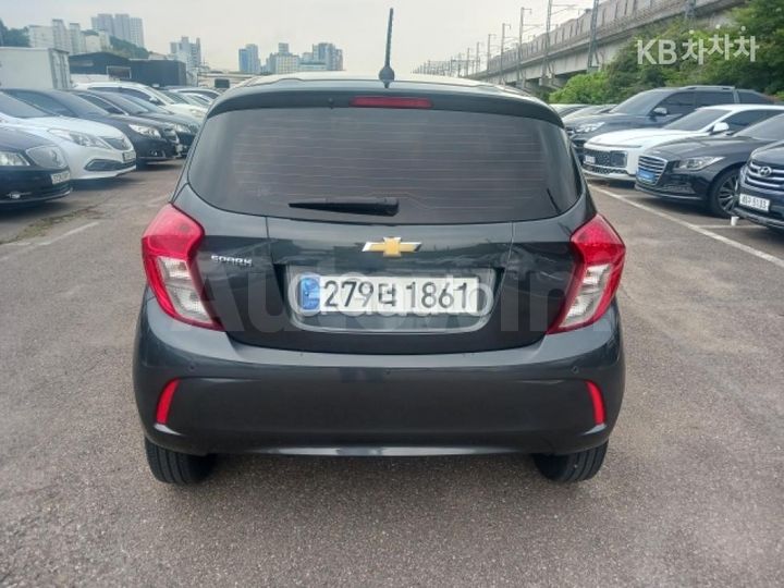 Chevrolet Spark 2021 KLYDC487DMC217850 — 4