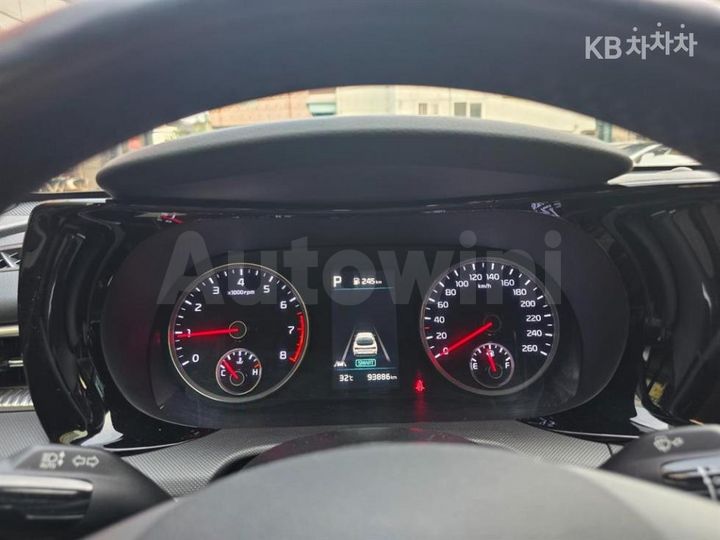 Kia K5 2020 KNAG241ABLA016760 — 5