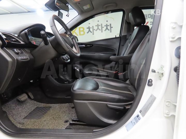Chevrolet Spark 2021 KLYDC487DMC736122 — 5