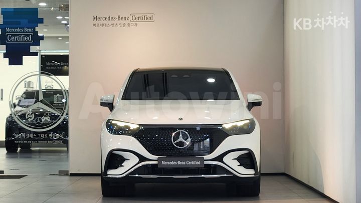 Mercedes Benz EQE
