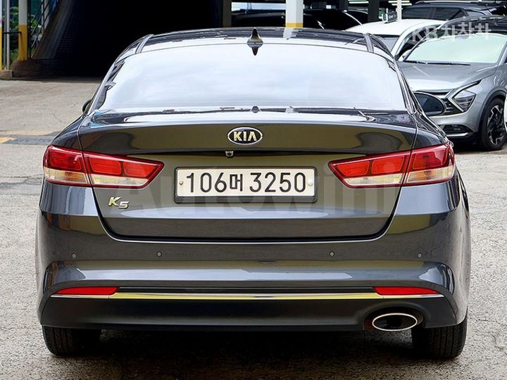 Kia K5 2017 — 3