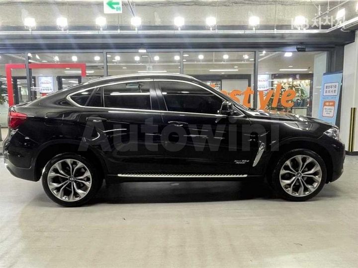BMW X6 2018 WBAKV210XJ0Y40175 — 3