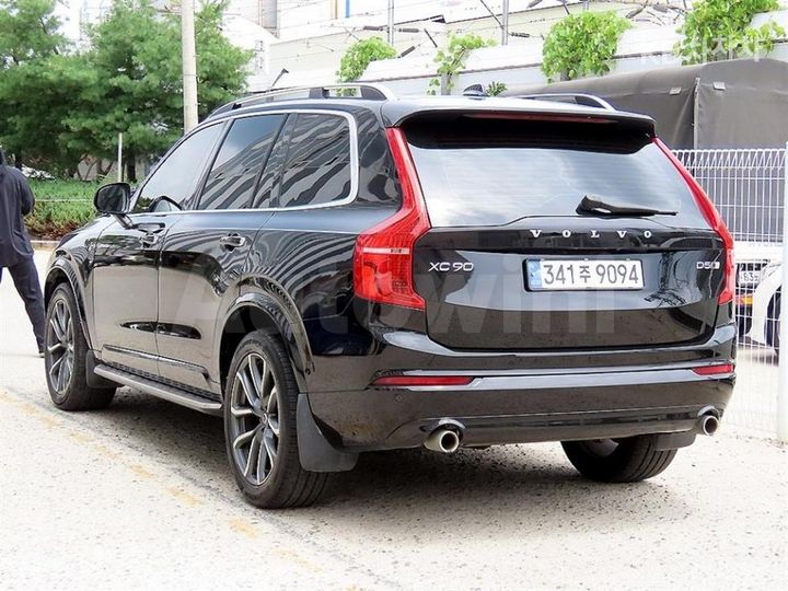 Volvo XC90 2017 — 3