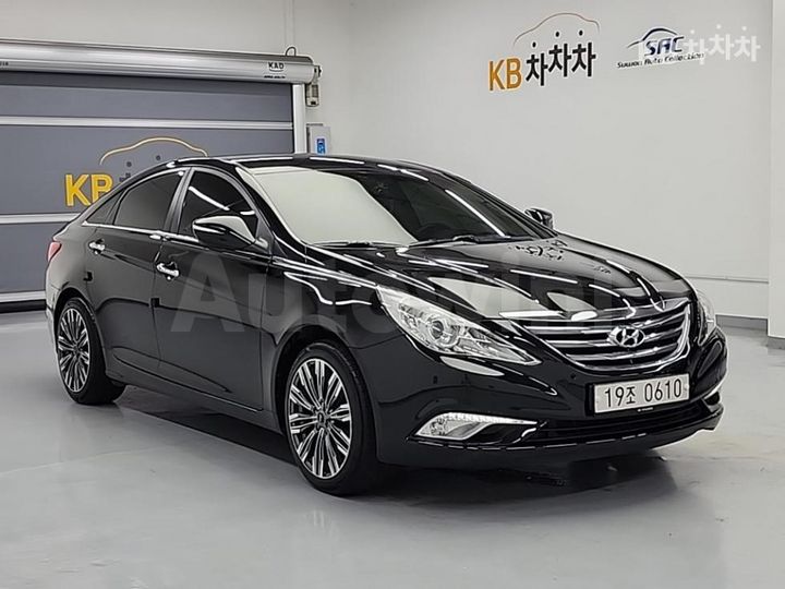 Hyundai Sonata 2014 KMHEC41ABEA577847 — 4