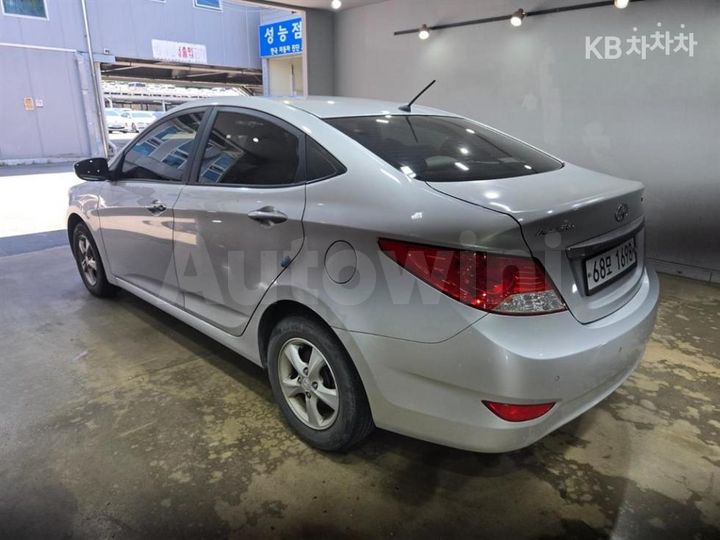 Hyundai Accent 2014 KMHCT41BEEU636045 — 4