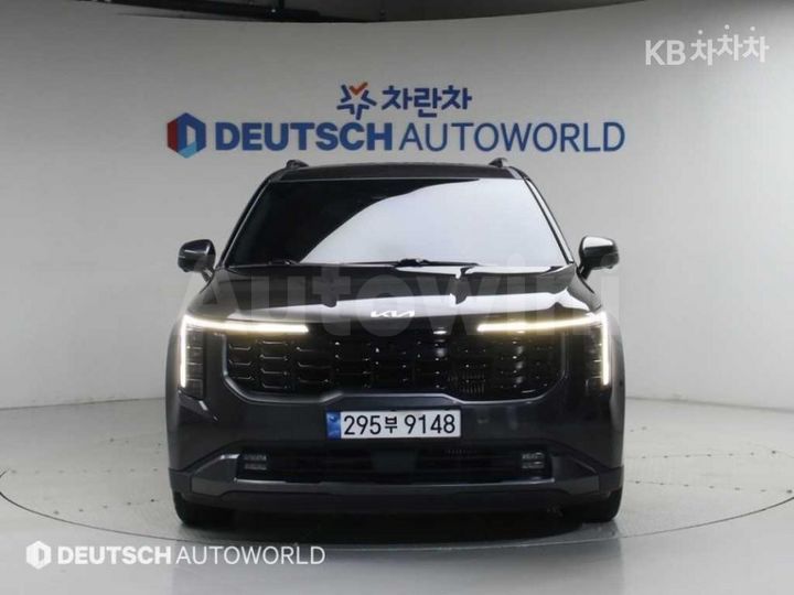 Kia Carnival 2025 — 3