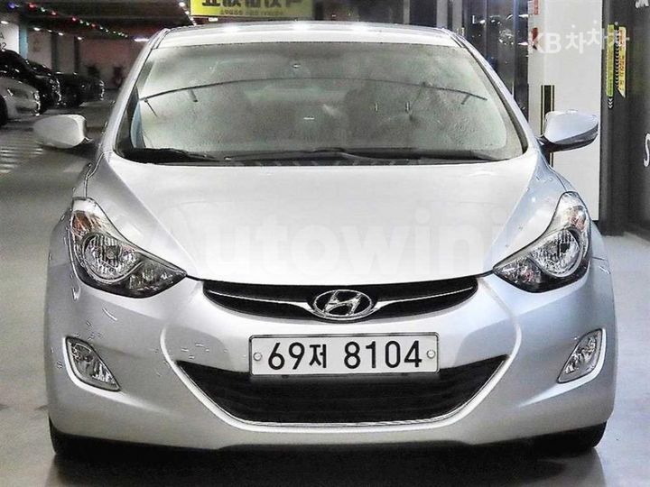 Hyundai Avante 2011 — 2