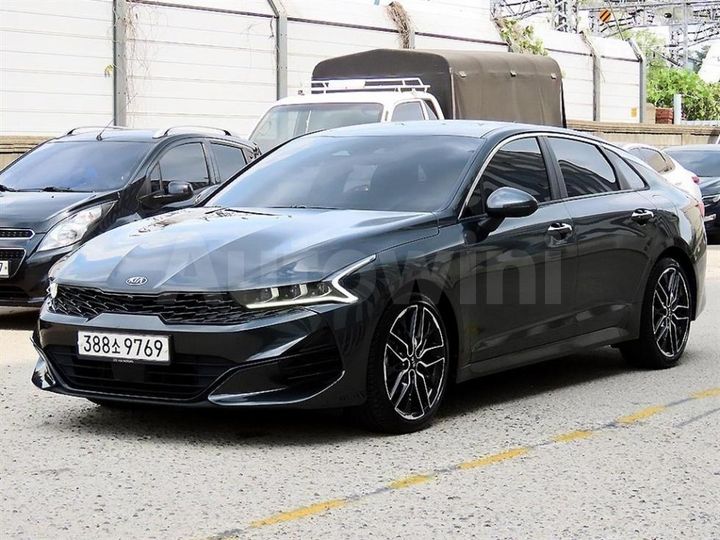 Kia K5 2020 — 2
