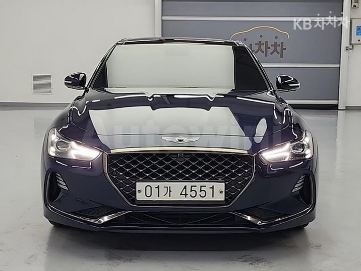 Genesis G70 2019 — 2