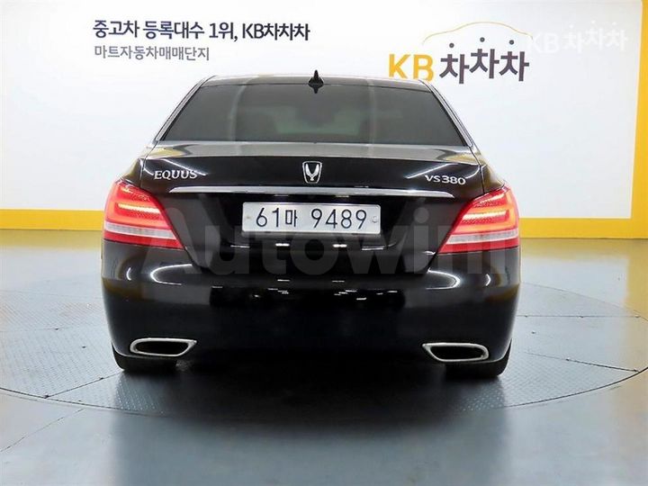 Hyundai Equus 2015 — 3
