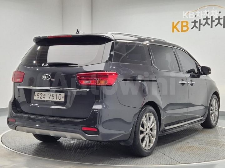 Kia Carnival 2019 KNAME81ABKS470073 — 3
