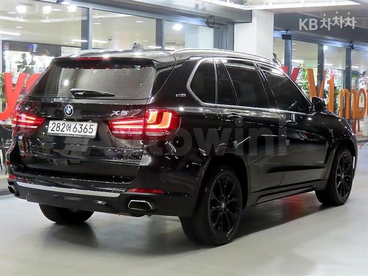 BMW X5 2018 WBAKT0105J0Z79575 — 4